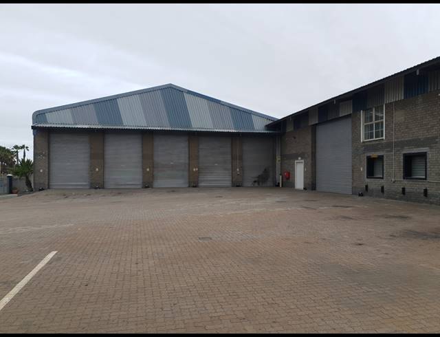 3,260M² WAREHOUSE TO LET IN KILLARNEY GARDENS